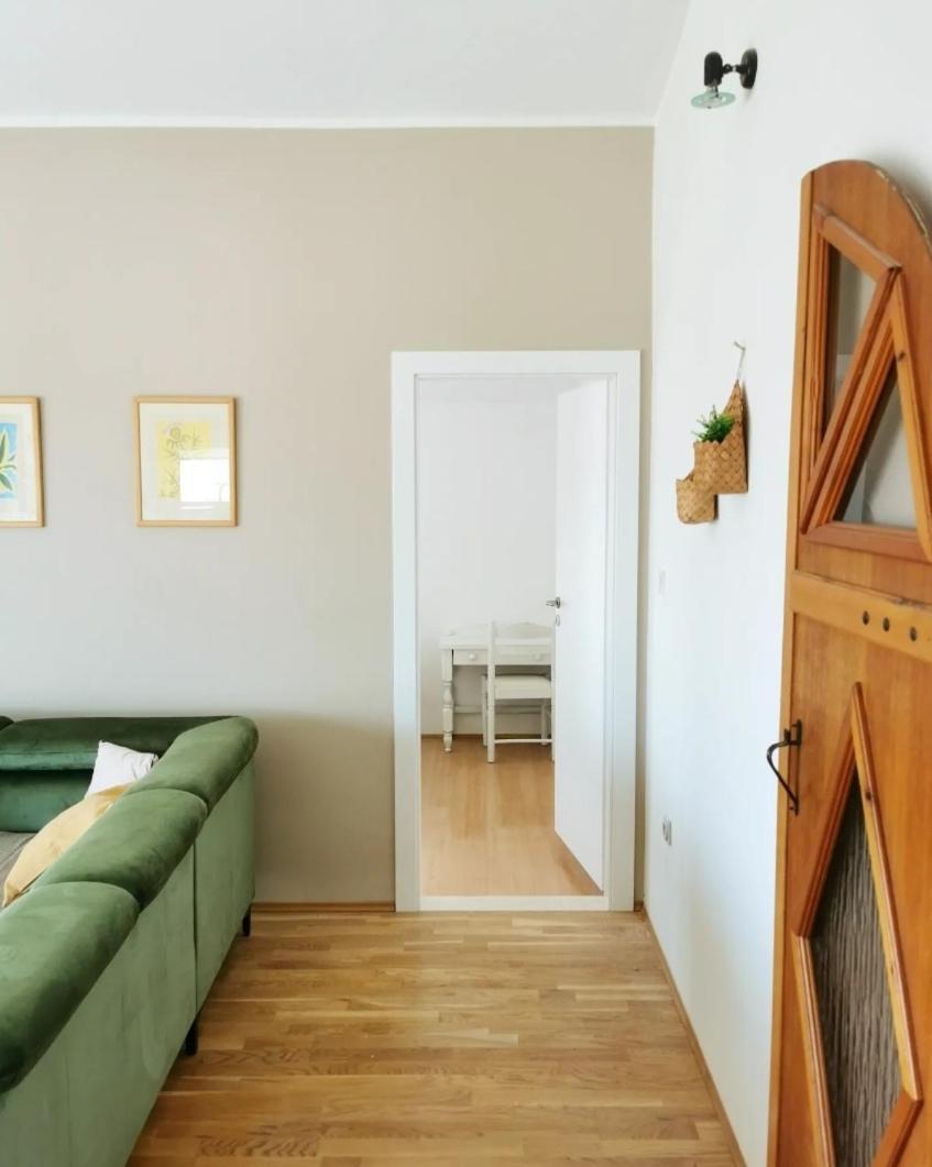 Apartman Skroza Vodice Exteriör bild