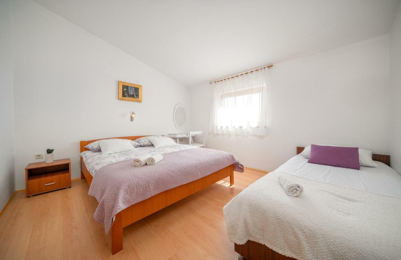 Apartman Skroza Vodice Exteriör bild