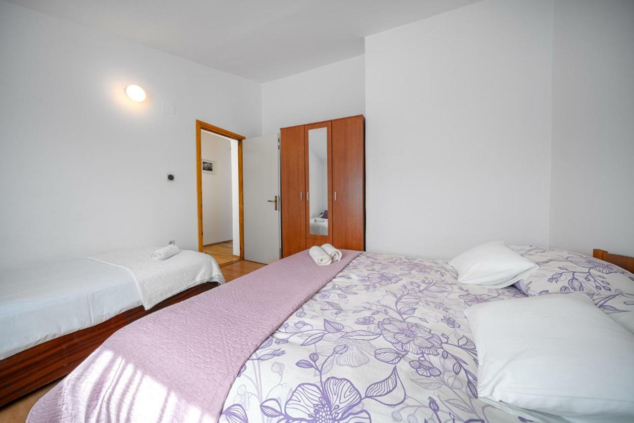 Apartman Skroza Vodice Exteriör bild